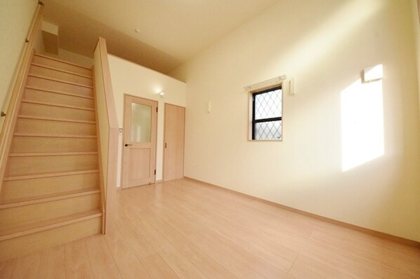 グラート大和Aの物件内観写真